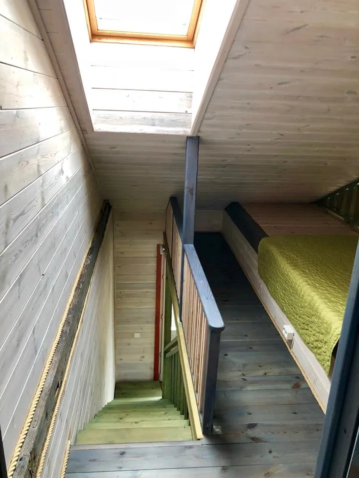 Apartment 4 — Two levels with an attic bedroom (2/3)